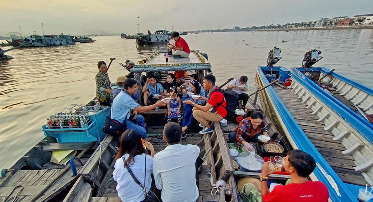Learn An Giang’s heritage with expert insights